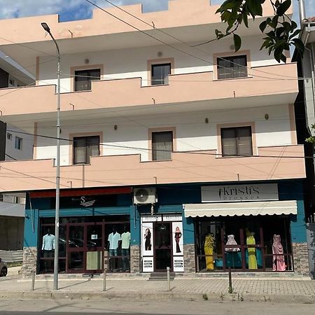 Casa Intera La Paghi Come Una Camera The Home With The Price Of A Room Durres Bagian luar foto